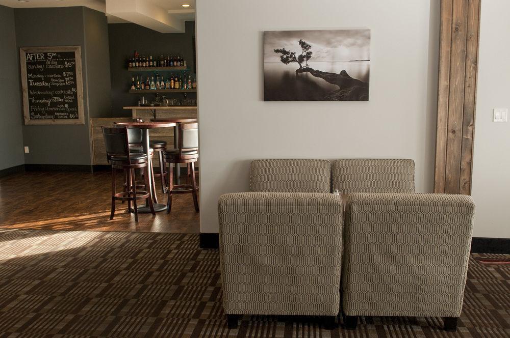 The View Hotel Fort Saint James Εξωτερικό φωτογραφία